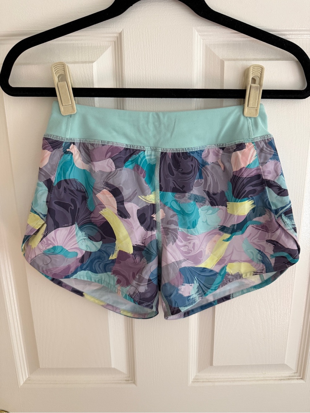 Athleta girl Run the World running shorts, Size 12
